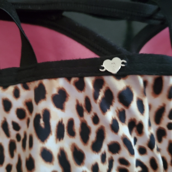 Pink sports bra - Picture 4 of 6